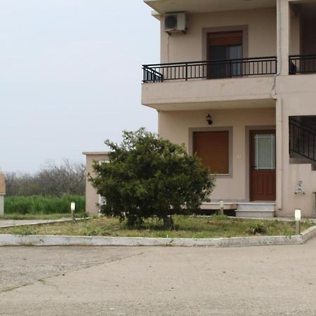 Vakis Apartments Romanon Εξωτερικό φωτογραφία