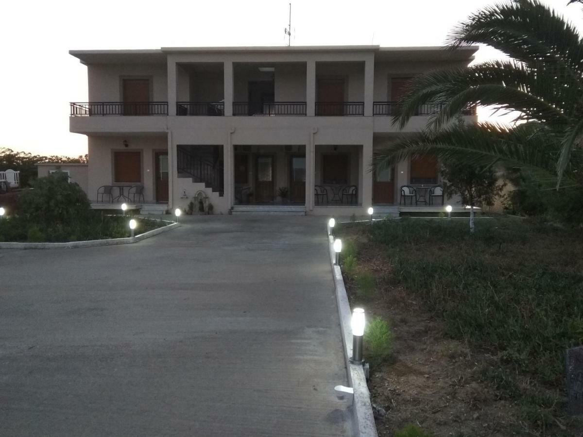 Vakis Apartments Romanon Εξωτερικό φωτογραφία
